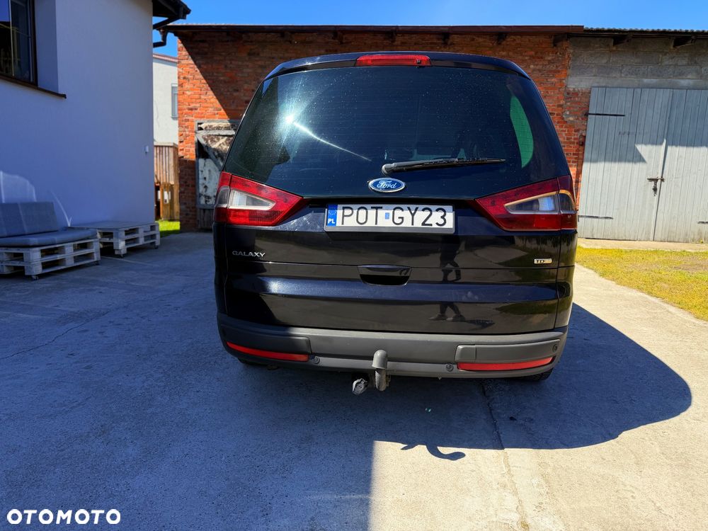 Ford Galaxy 2.0 TDCi Ghia - 5