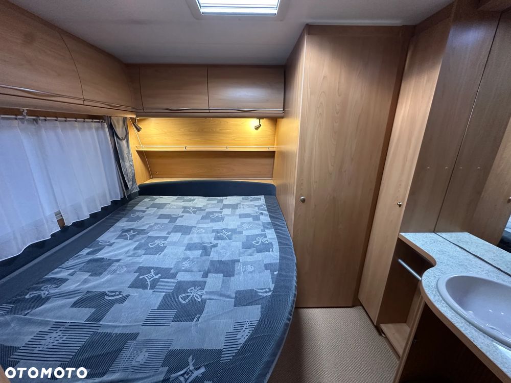 Burstner 720 TK VENTANA z napędem i łóżkami piętrowymi - 8 os. - 31