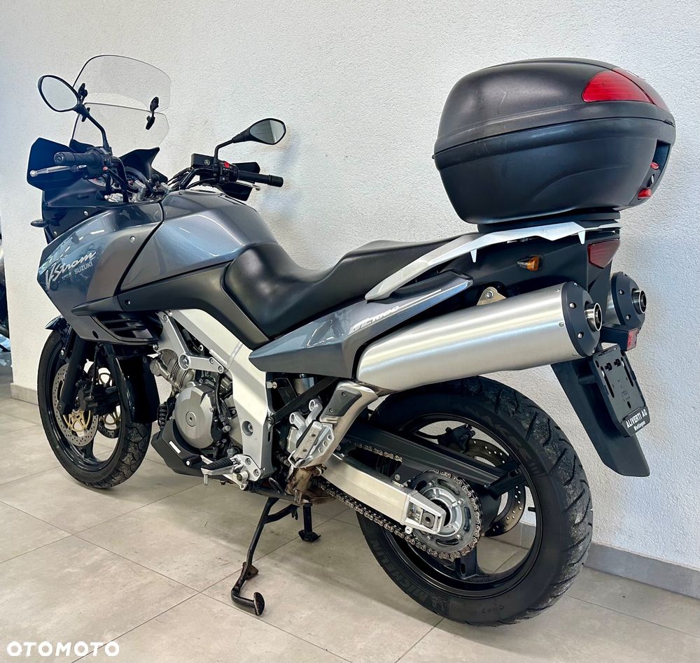 Suzuki DL - 3