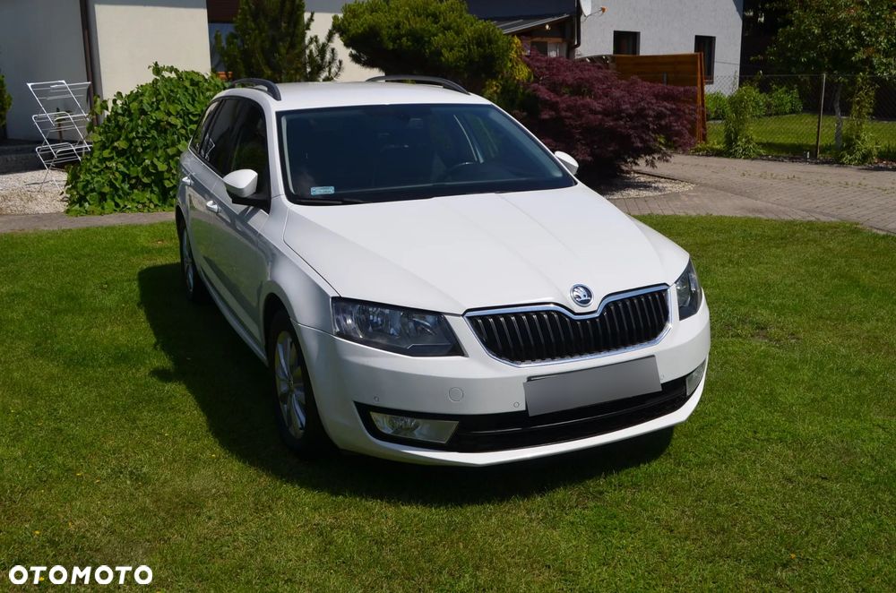 Skoda Octavia 1.6 TDI Active DSG - 1