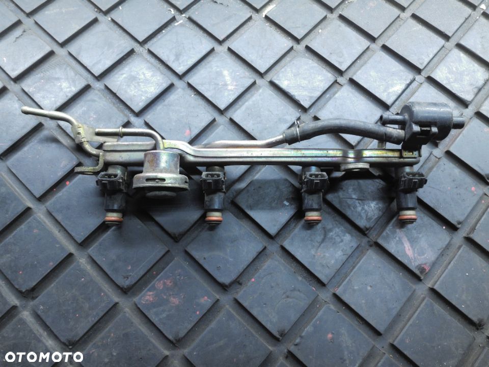 LISTWA WTRYSKOWA WTRYSKI Honda Civic VI 1.4B - 1