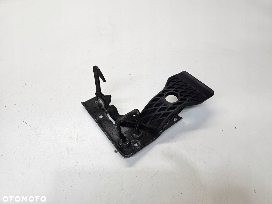 ZAMEK MASKI RYGIEL AUDI A3 8P LIFT 08-12 8P0823480B - 3