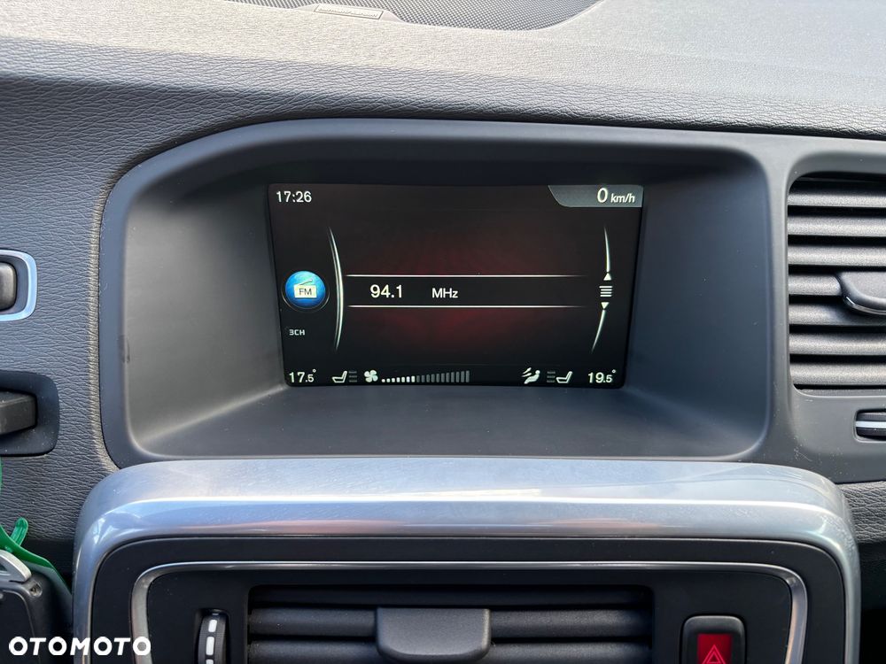 Volvo V60 D5 Geartronic RDesign - 34