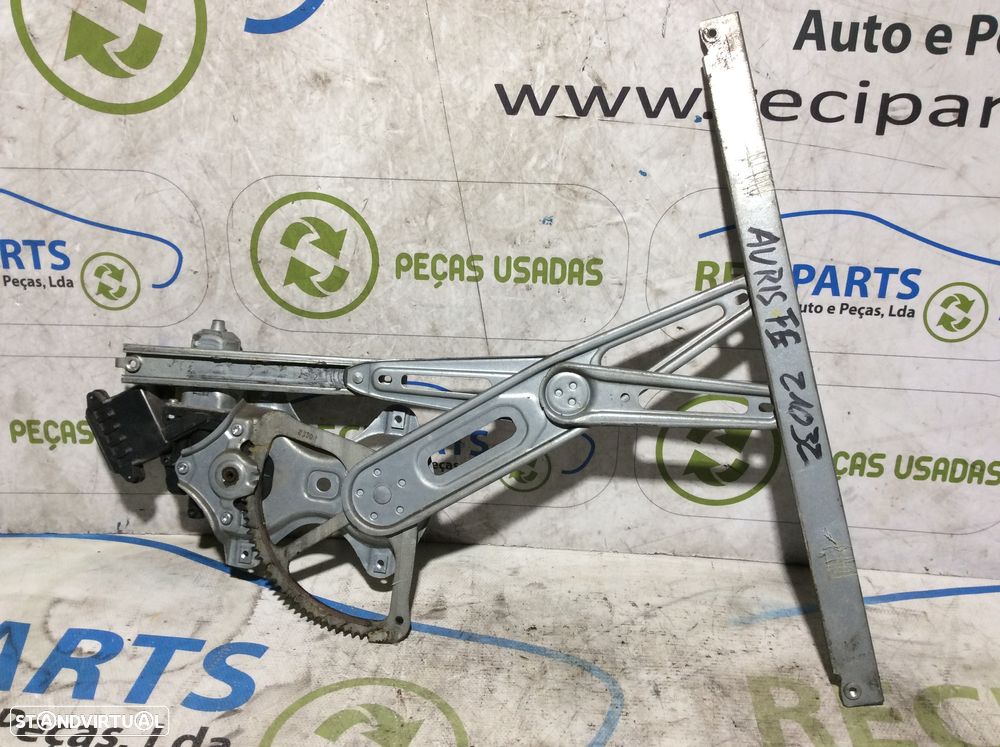 Elevador frente esquerdo Toyota Auris - 1