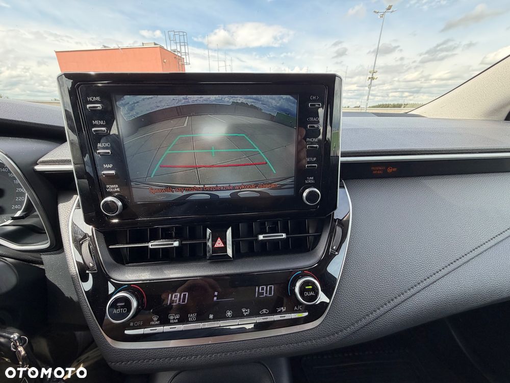 Toyota Corolla 1.5 Comfort - 11