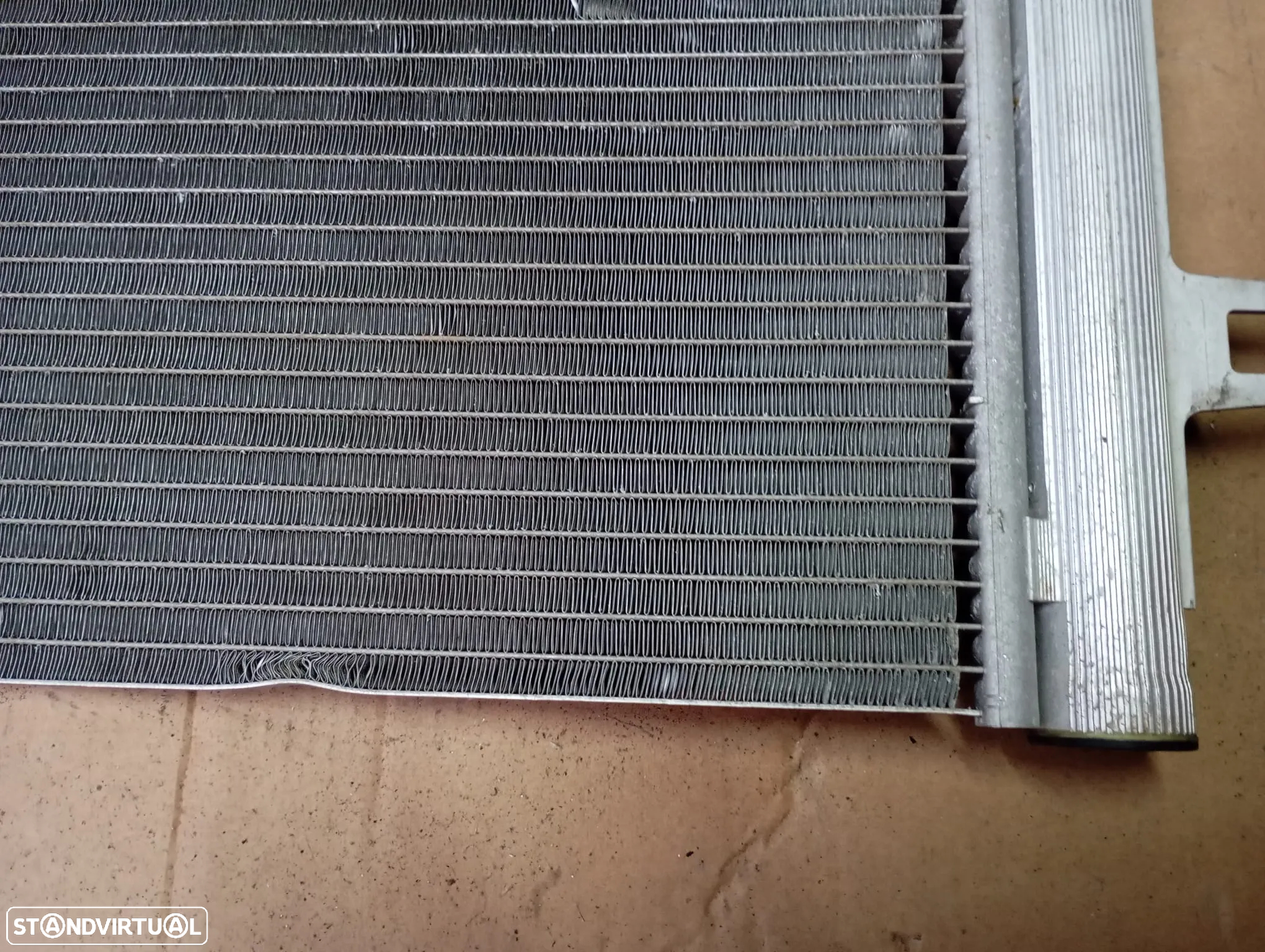 MERCEDES W247 W177 RADIADOR AC - 9