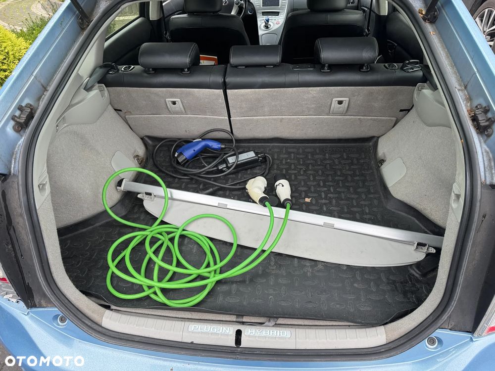 Toyota Prius Plug-in 1.8 HSD Prestige - 7