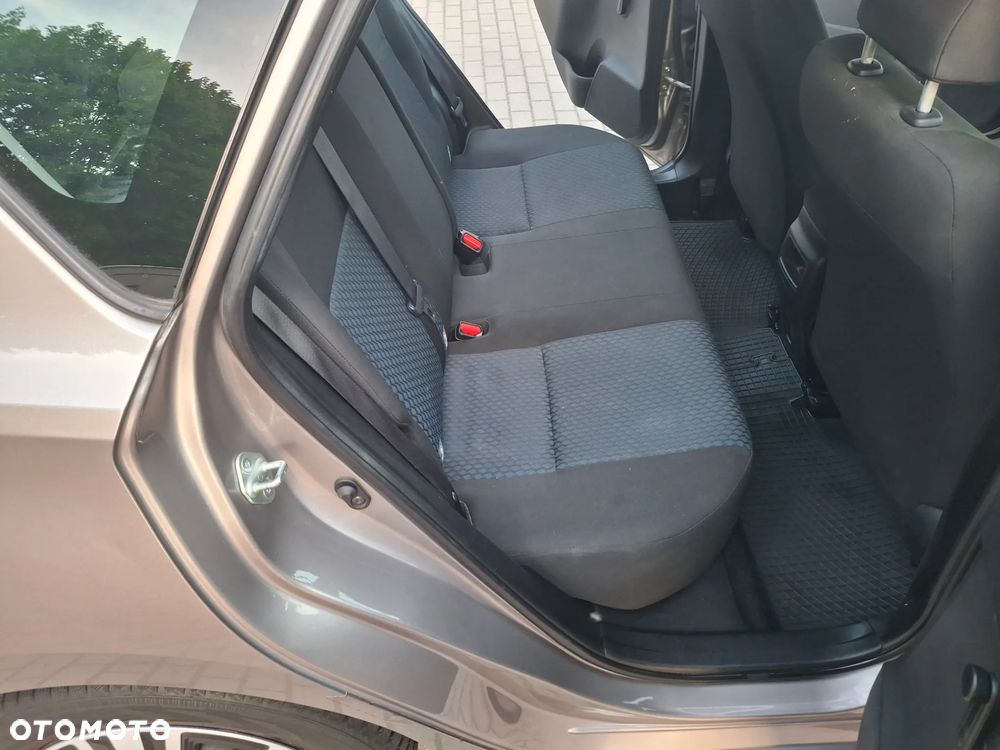 Toyota Auris 1.33 VVT-i Active - 18