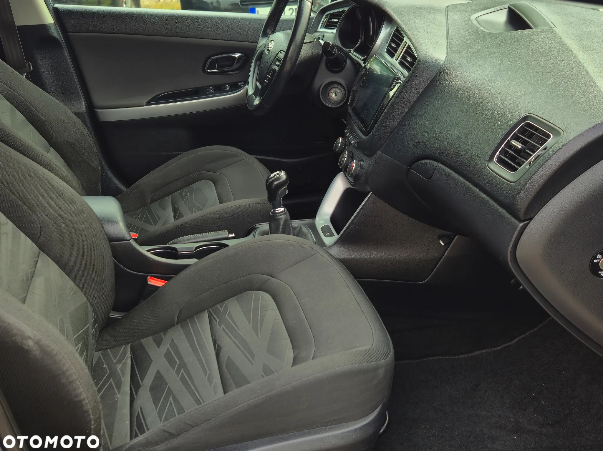 Kia Ceed Cee'd 1.6 GDI Business Line - 25