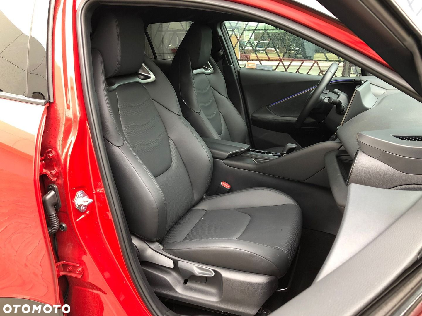 Toyota C-HR - 27