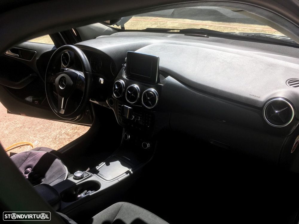 Mercedes-Benz B 180 CDI BlueEFFICIENCY Aut. - 10