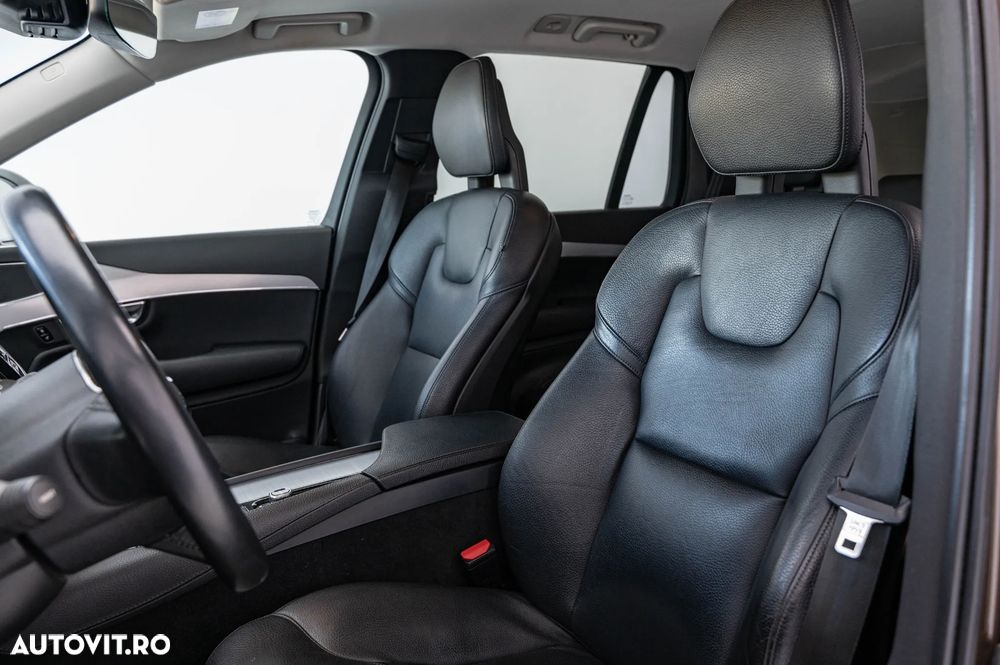 Volvo XC 90 D5 AWD Geartronic Momentum - 6