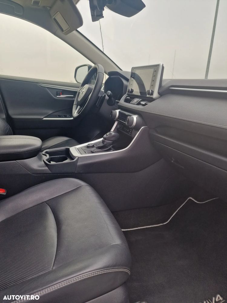 Toyota RAV4 2.5 VVT-iE 4x4 Luxury - 12