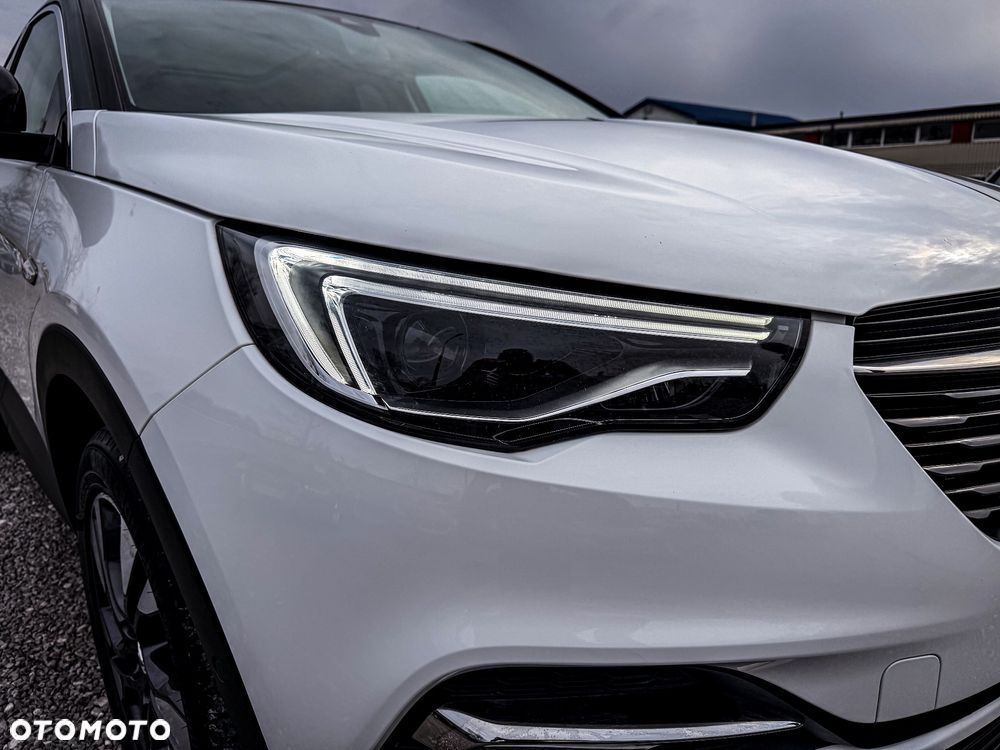 Opel Grandland X 1.2 Start/Stop Business Elegance - 2