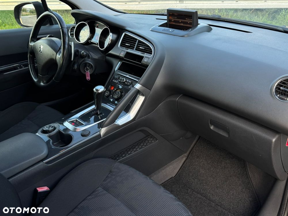 Peugeot 3008 - 14