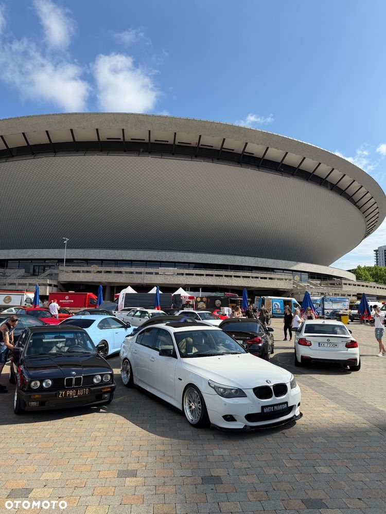 BMW Seria 5 - 16
