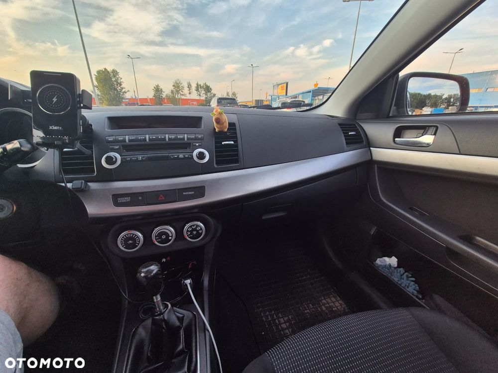 Mitsubishi Lancer 1.8 Inform - 10