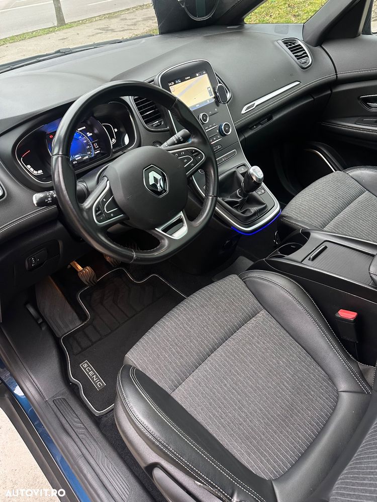 Renault Grand Scenic TCe 140 GPF BLACK EDITION - 8