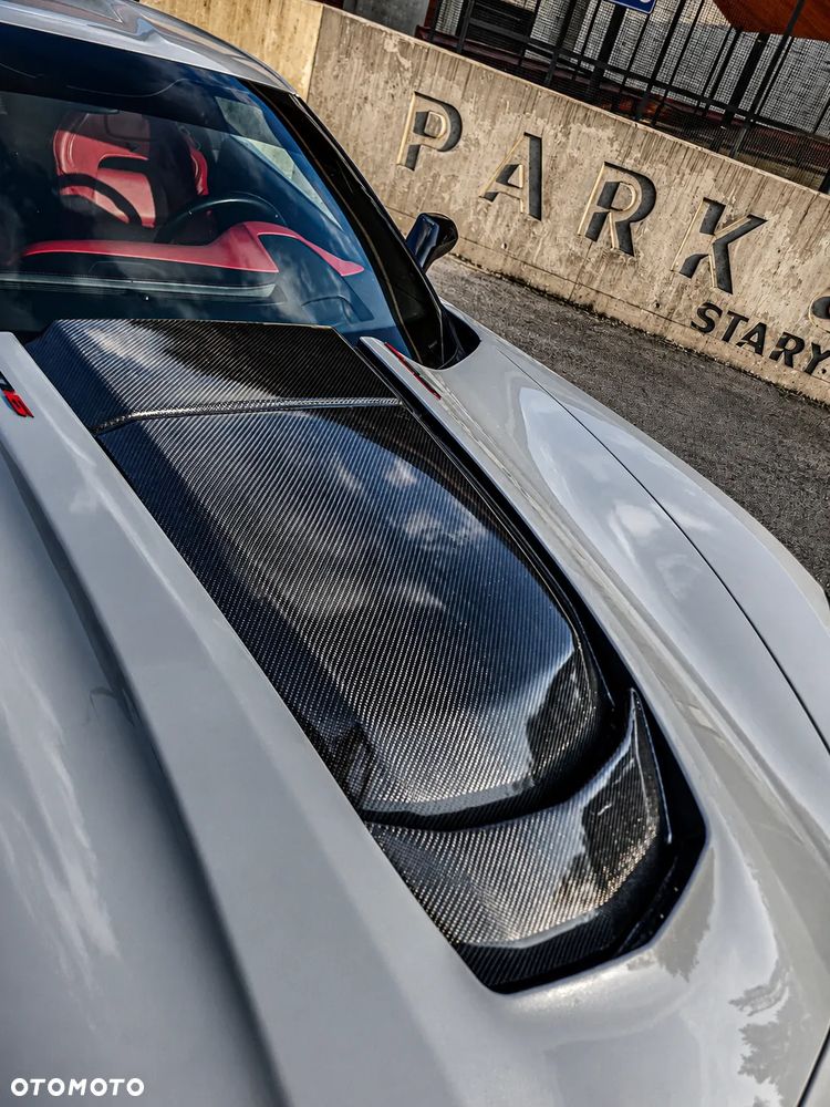 Chevrolet Corvette - 11