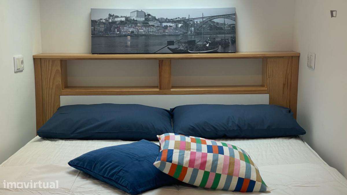 Apartamento com 1 quartos - localizado em Vitória Porto - Grande imagem: 2/9