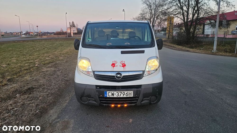 Opel Vivaro - 1