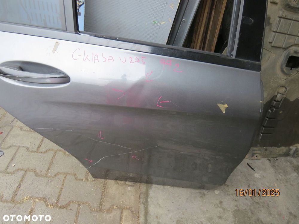 Mercedes W205 C KLASA DRZWI TYŁ PRAWE DRZWI 992 - 2
