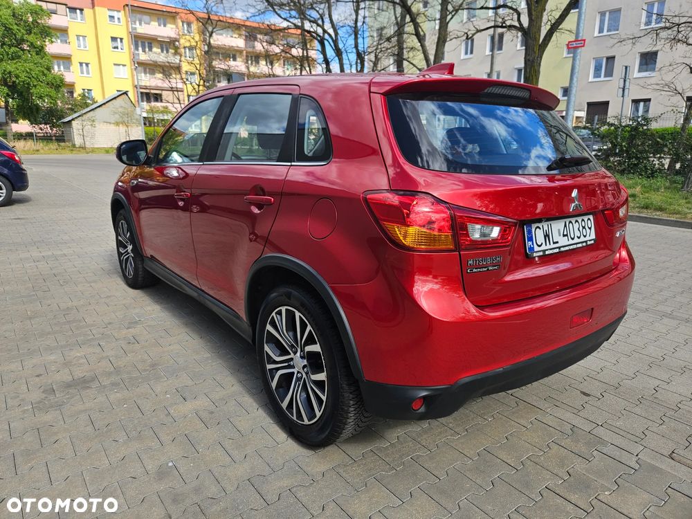 Mitsubishi ASX - 10