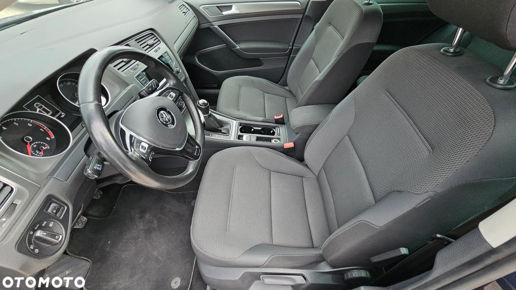 Volkswagen Golf VII 1.2 TSI BMT Comfortline Perfectline - 11