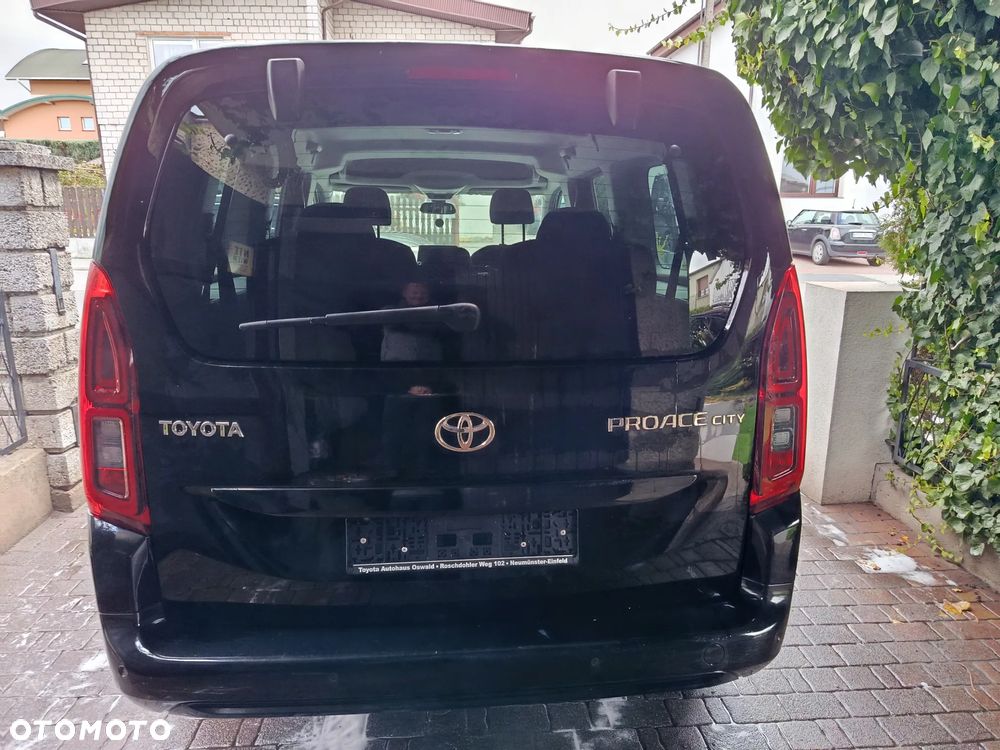 Toyota Proace City Verso 1.5 D-4D L2 Team Deutschland 7-Sitzer - 4