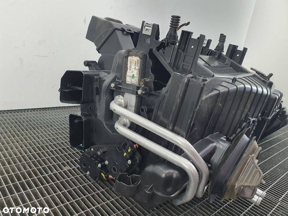 NAGRZEWNICA DMUCHAWA NAWIEWU AUDI A4 B9 TDI EUROPA - 7
