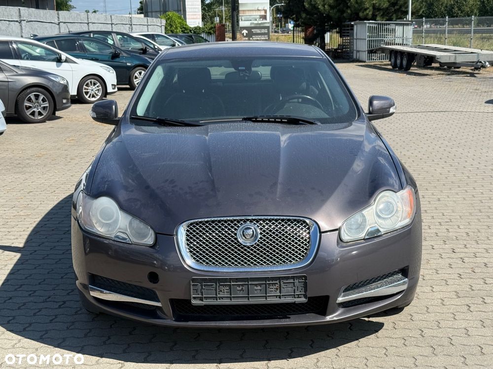 Jaguar XF - 3
