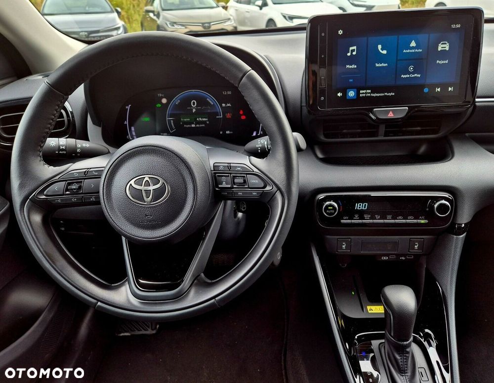 Toyota Yaris Hybrid 1.5 Style - 11