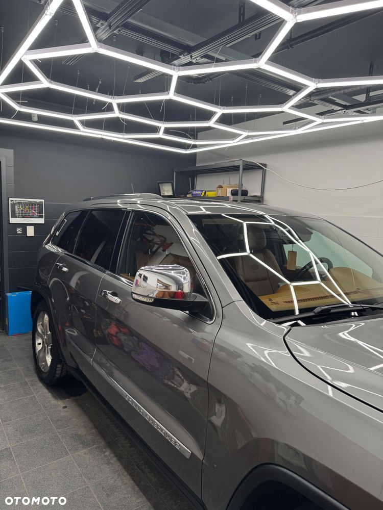 Jeep Grand Cherokee 5.7 V8 HEMI Overland Summit - 4