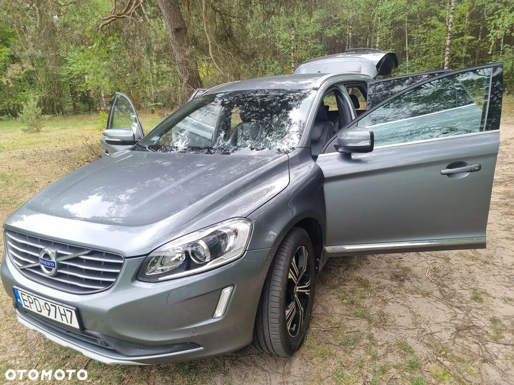 Volvo XC 60 D5 AWD Summum - 8