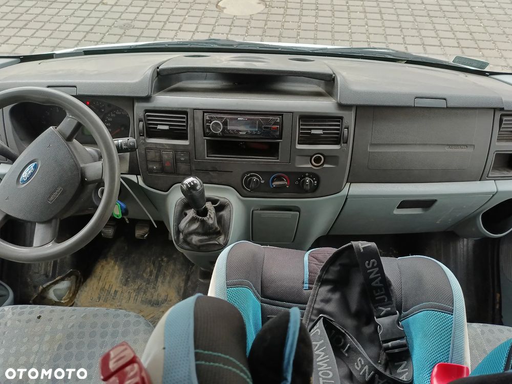 Ford Transit - 9