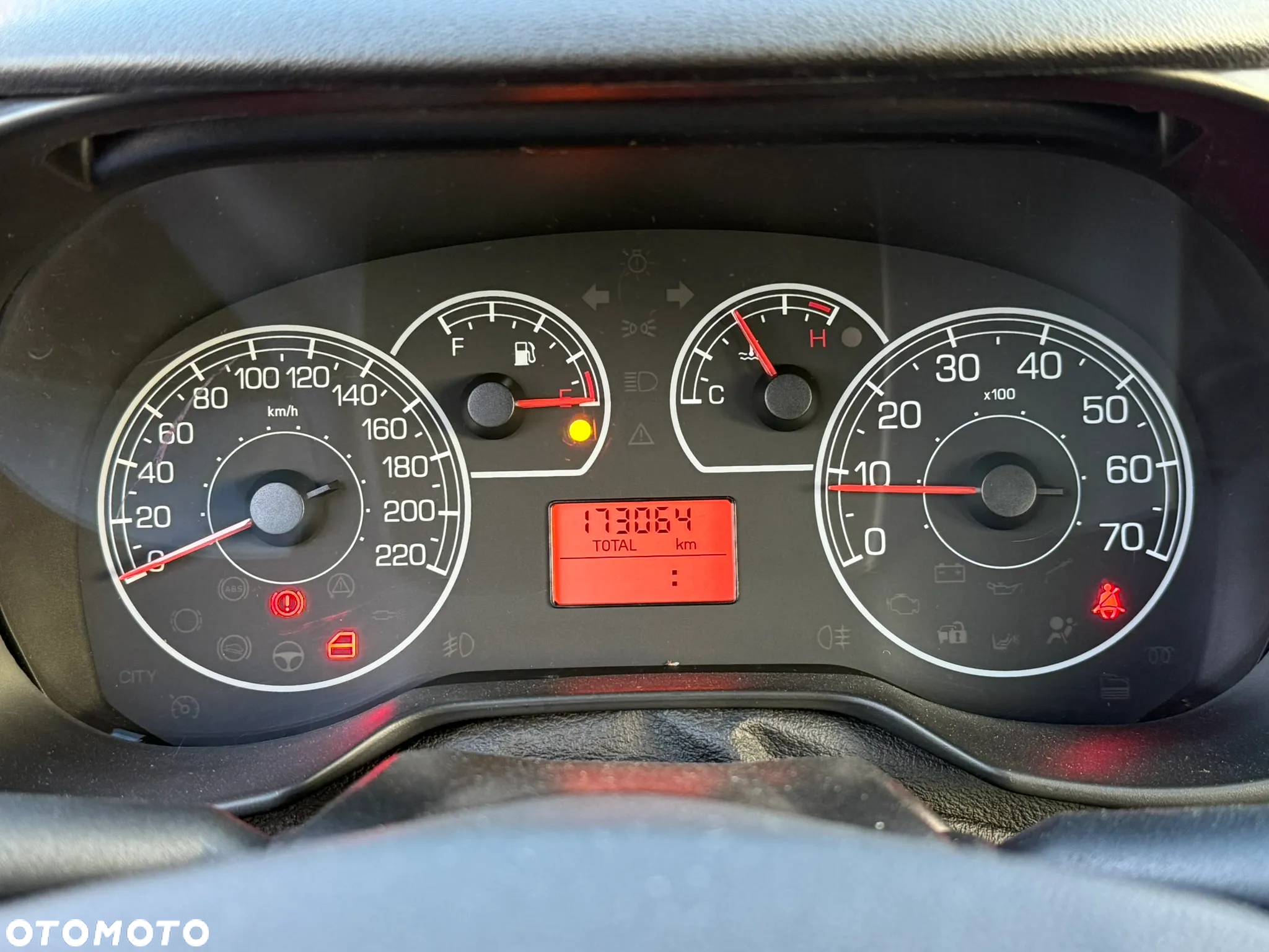 Fiat Grande Punto Actual 1.2 8V Estiva - 26