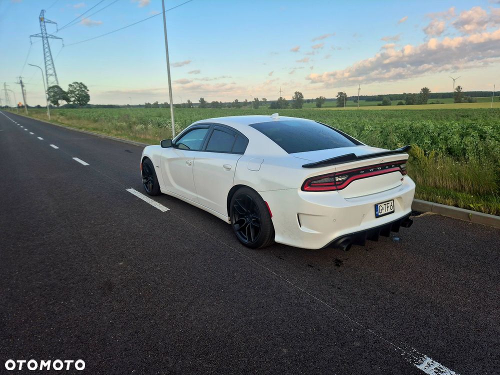 Dodge Charger - 7