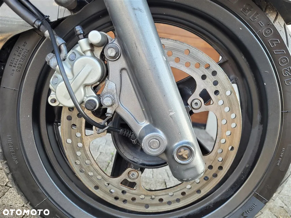 Yamaha X-max - 22