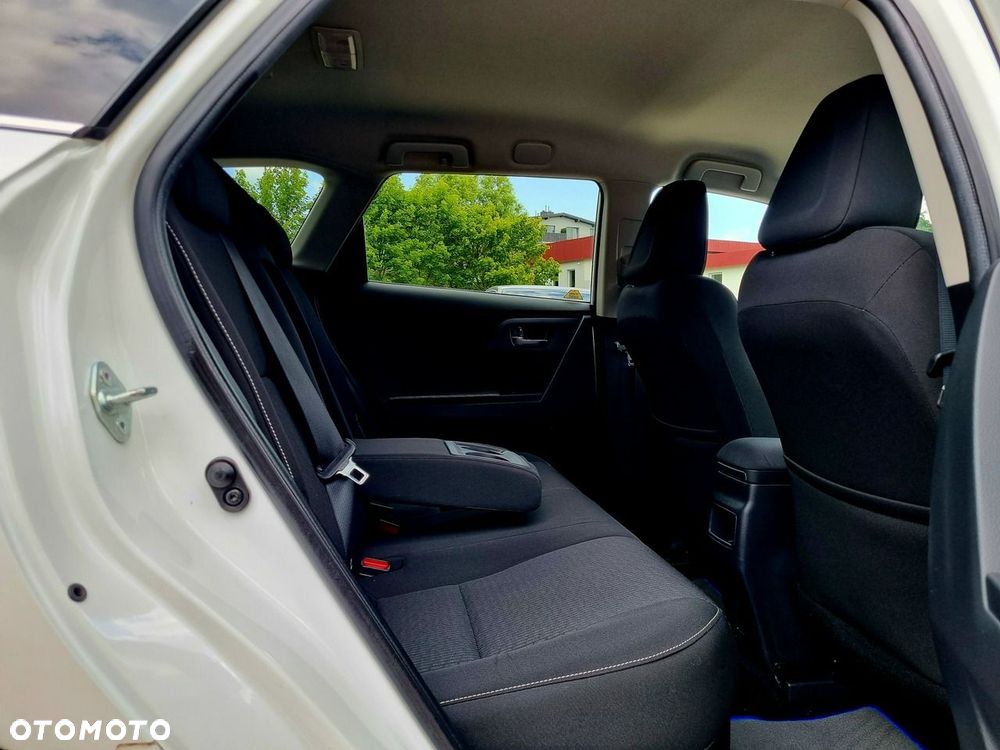 Toyota Auris Hybrid 135 Comfort - 12