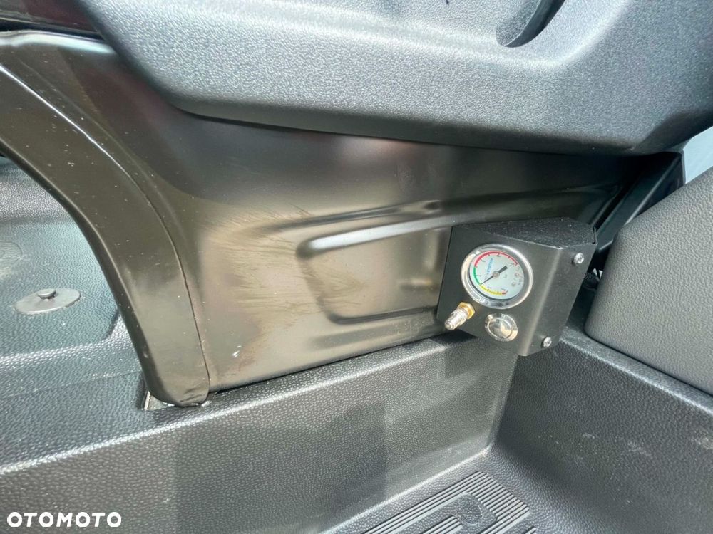 Ford transit - 8