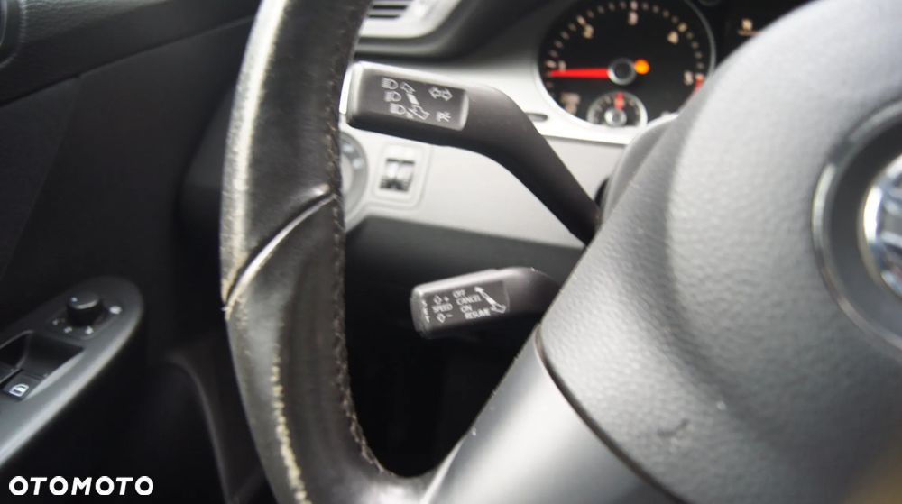 Volkswagen Passat ver-2-0-tdi-comfortline - 25