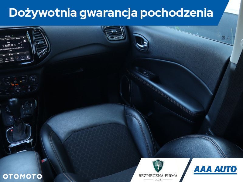 Jeep Compass - 10