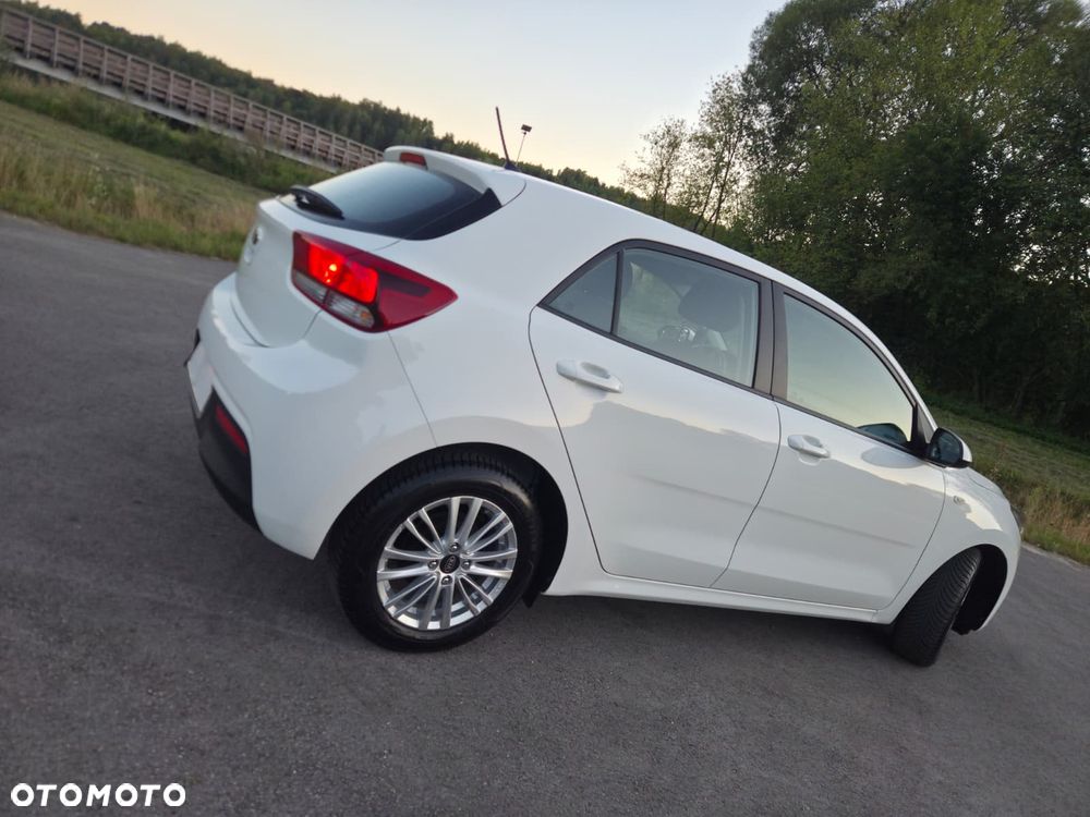 Kia Rio 1.2 Edition 7 - 5