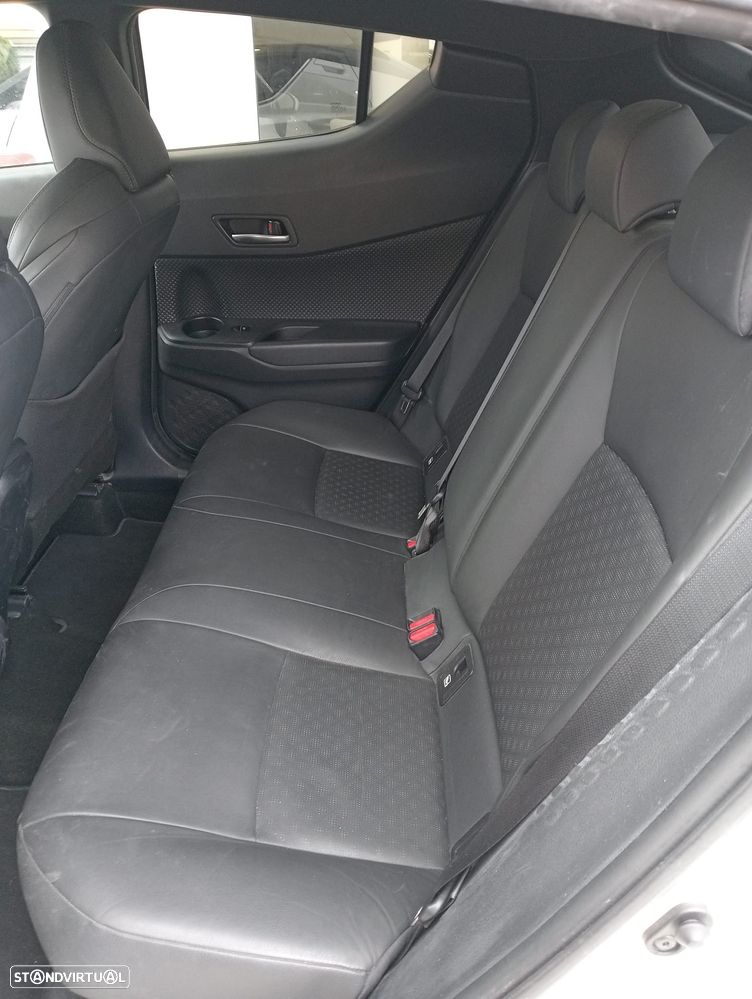 Toyota C-HR 1.8 Hybrid Square Collection - 12