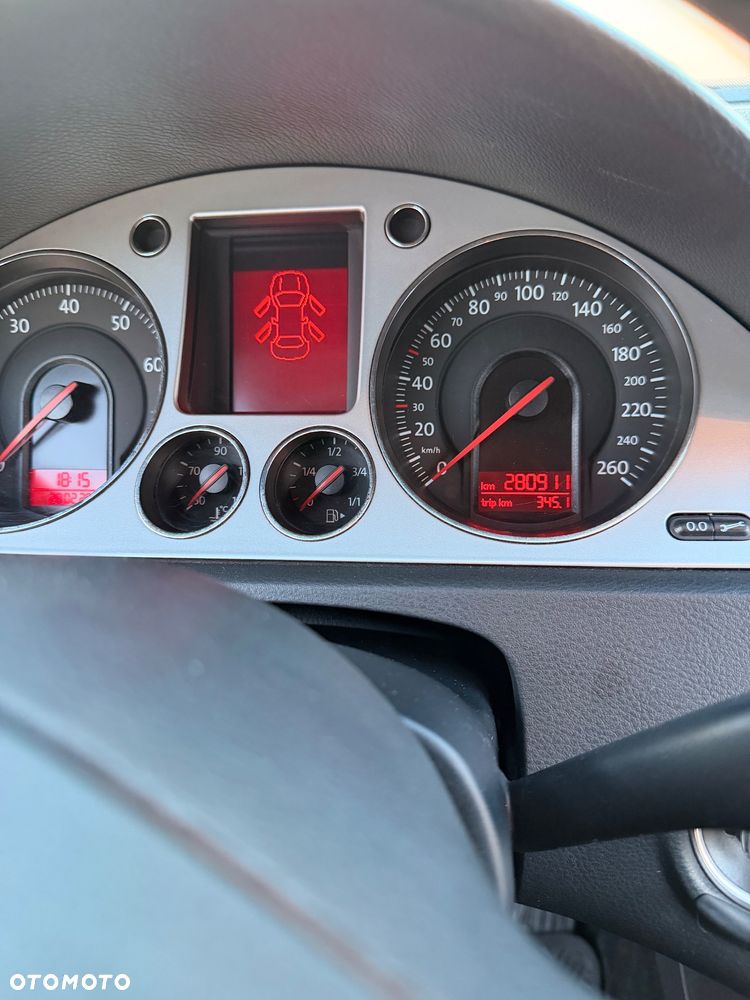 Volkswagen Passat 1.8 TSI Comfortline - 8