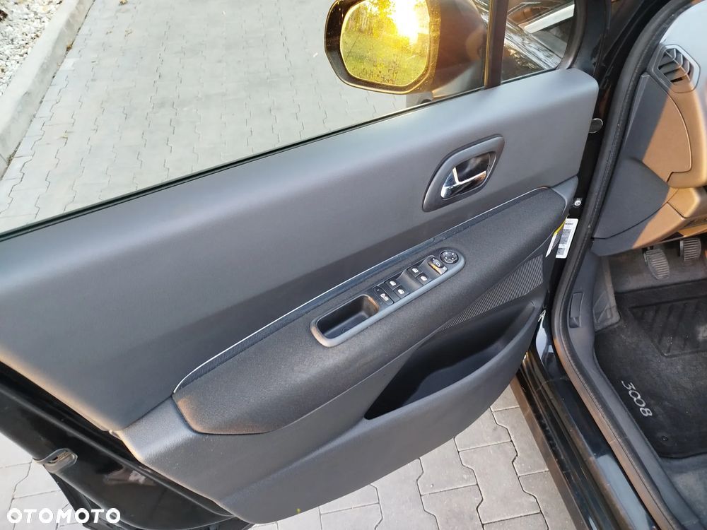 Peugeot 3008 2.0 HDi Active - 10