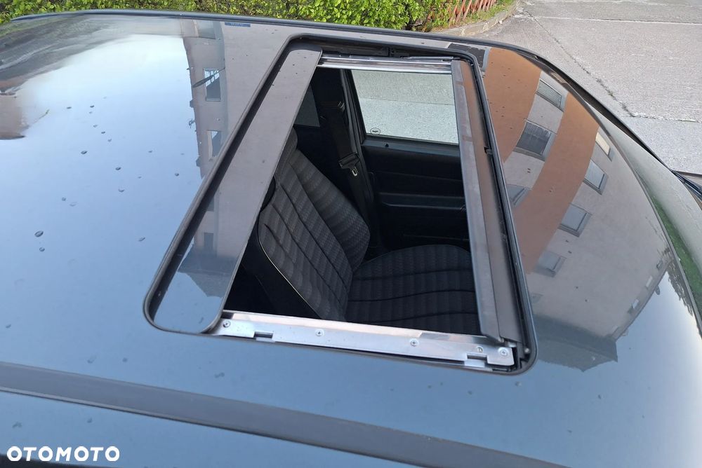 Mercedes-Benz W201 (190) - 27