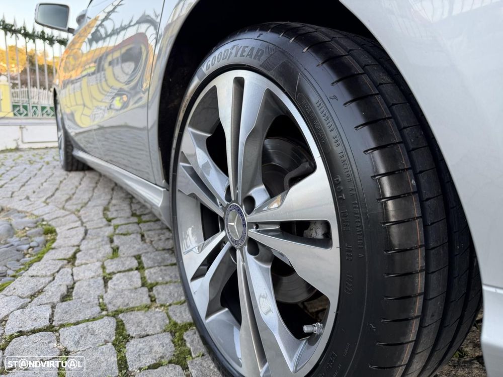 Mercedes-Benz CLA 180 - 13
