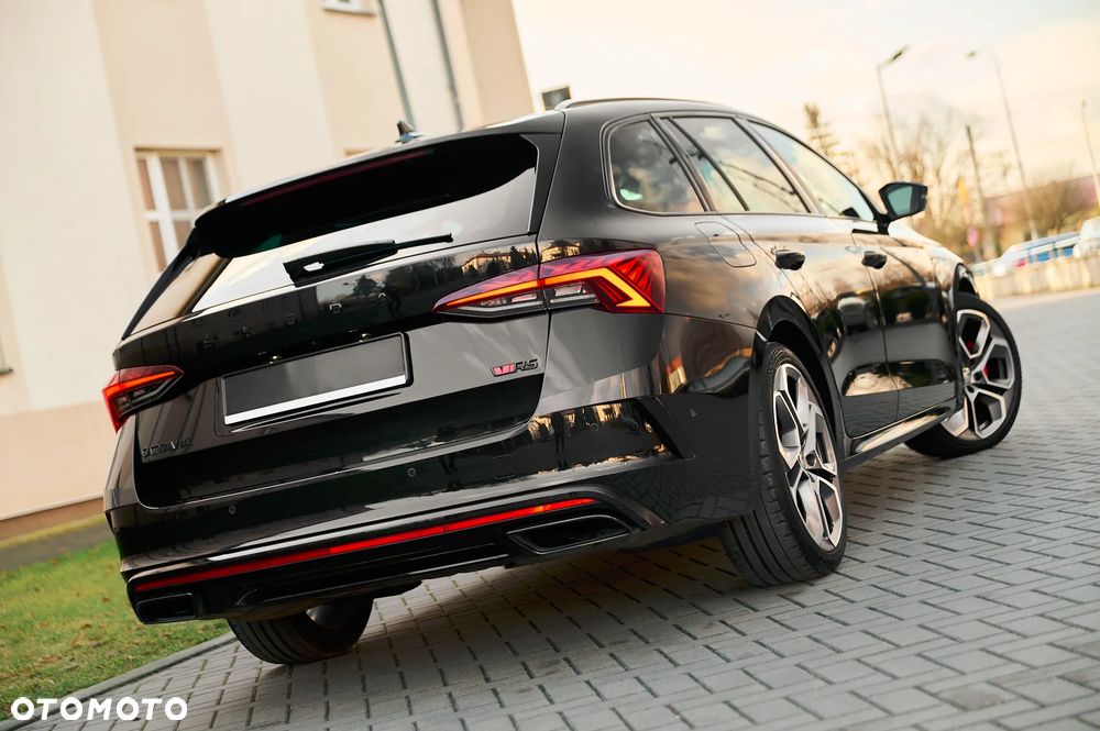 Skoda Octavia 2.0 TDI DSG RS - 3