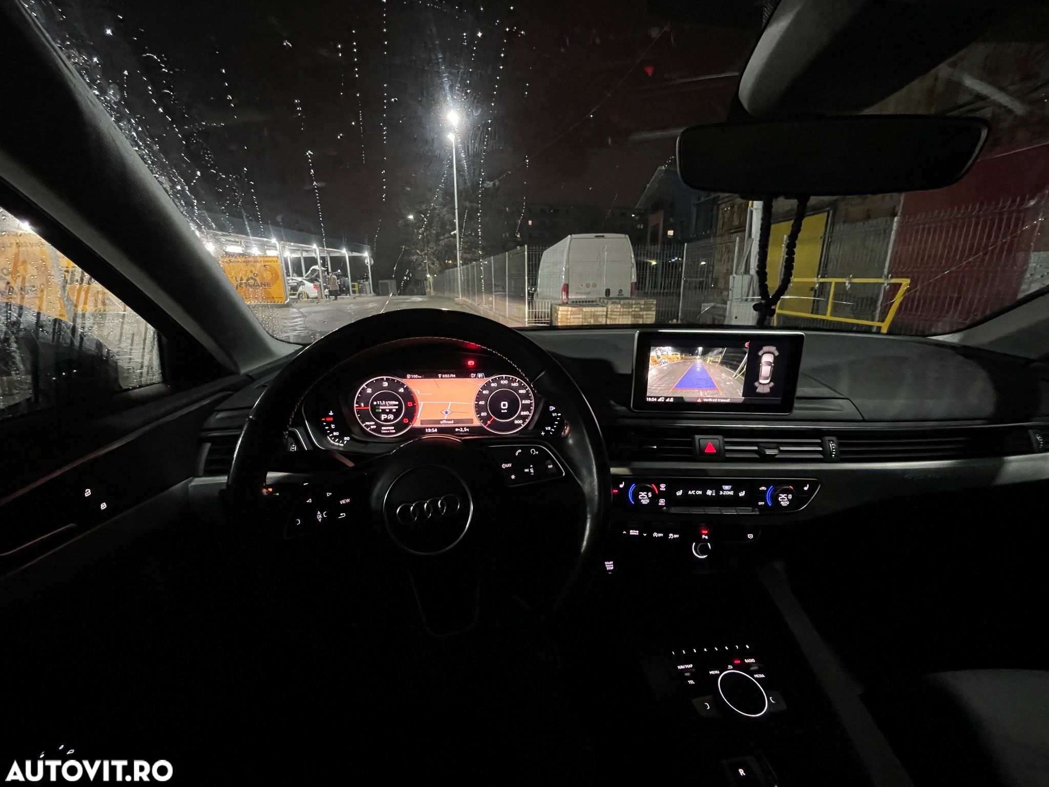 Audi A4 2.0 TDI S tronic quattro - 4